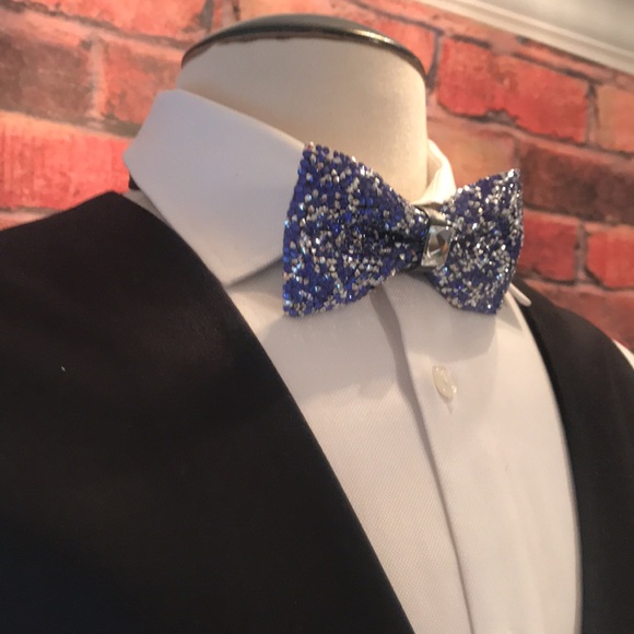 COPY - Sparkling Royal Blue Bow Tie - Picture 10 of 11